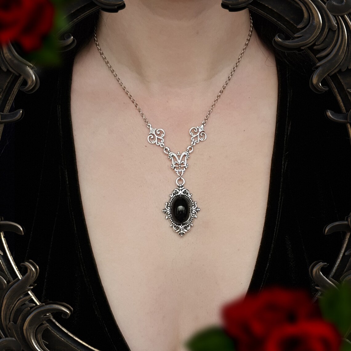 Vampire Cameo Necklace,Blood C - Men'S Victorian Accessories recension och pris