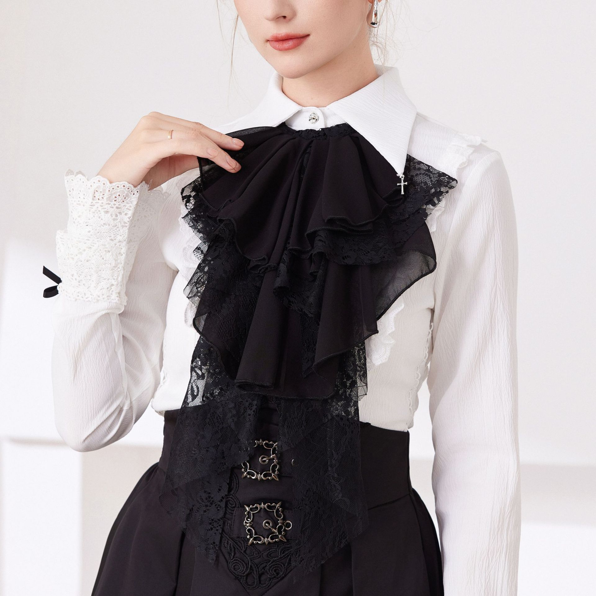 Victorian Jabot for Women Men  - Men'S Victorian Accessories recension och pris